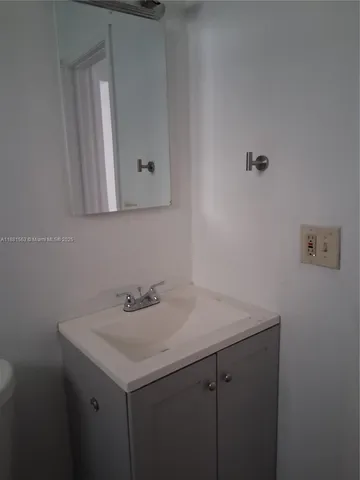 $1,790 | 2710 Northwest 6th Street, Unit A, Pompano Beach, FL 33069