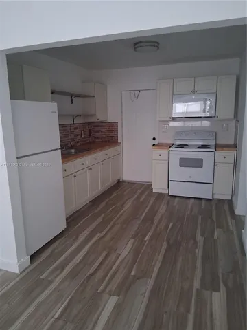 $1,790 | 2710 Northwest 6th Street, Unit A, Pompano Beach, FL 33069