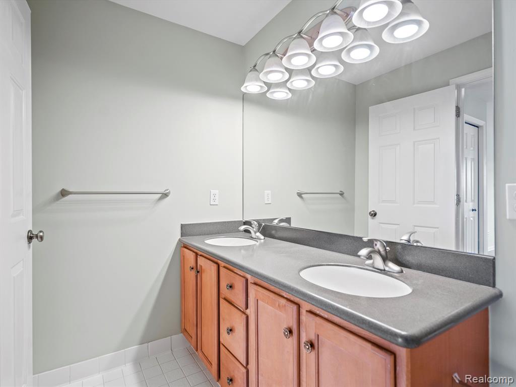 1492 Devon Lane Troy, MI 48084 - Photo 38 of 43