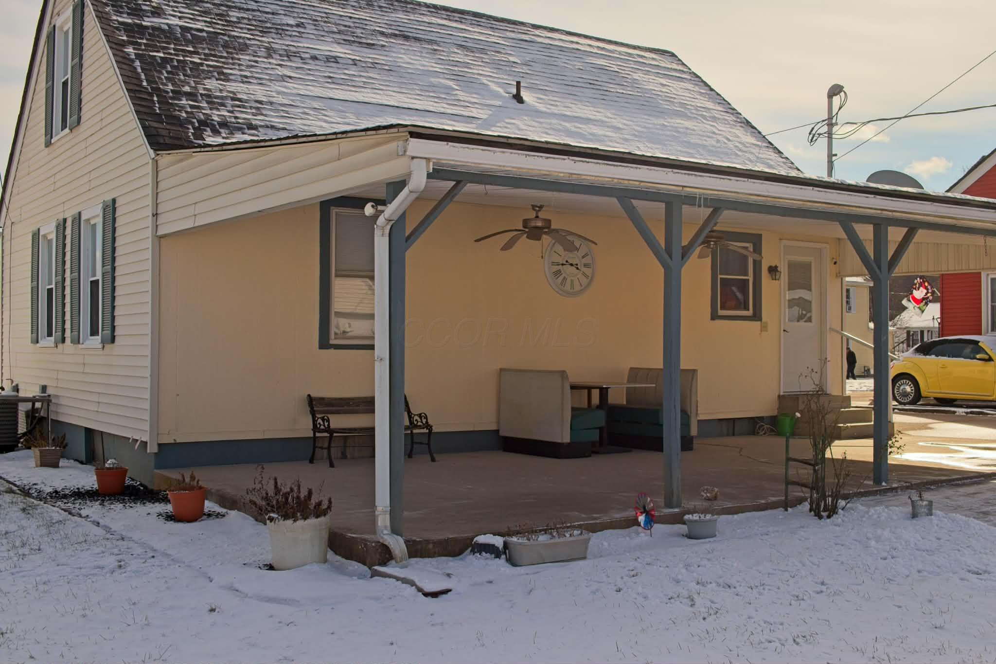 677 Adena Road Chillicothe, OH 45601 - Photo 2 of 12 82bba033-cffd-4d8b-a992-73febcc234d6