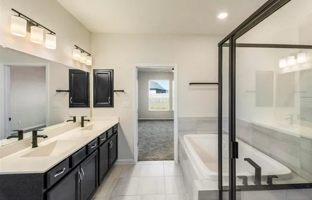 $2,595 | 100 Stone Fork Lane, Hutto, TX 78634