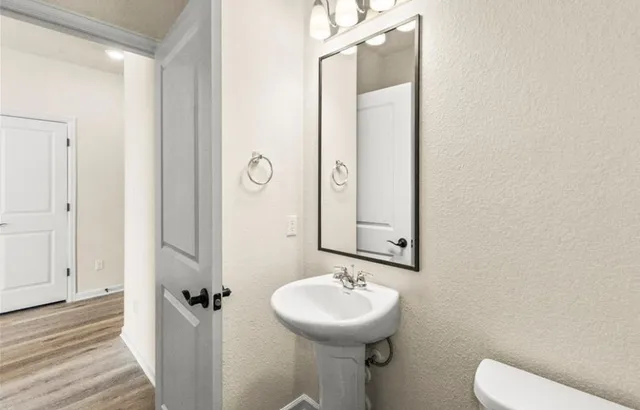 $2,595 | 100 Stone Fork Lane, Hutto, TX 78634