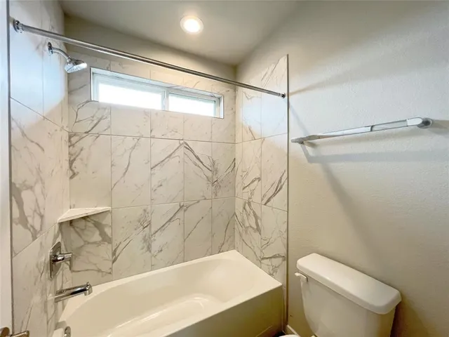 $2,900 | 29526 Red Rocks Pk Drive, Katy, TX 77494