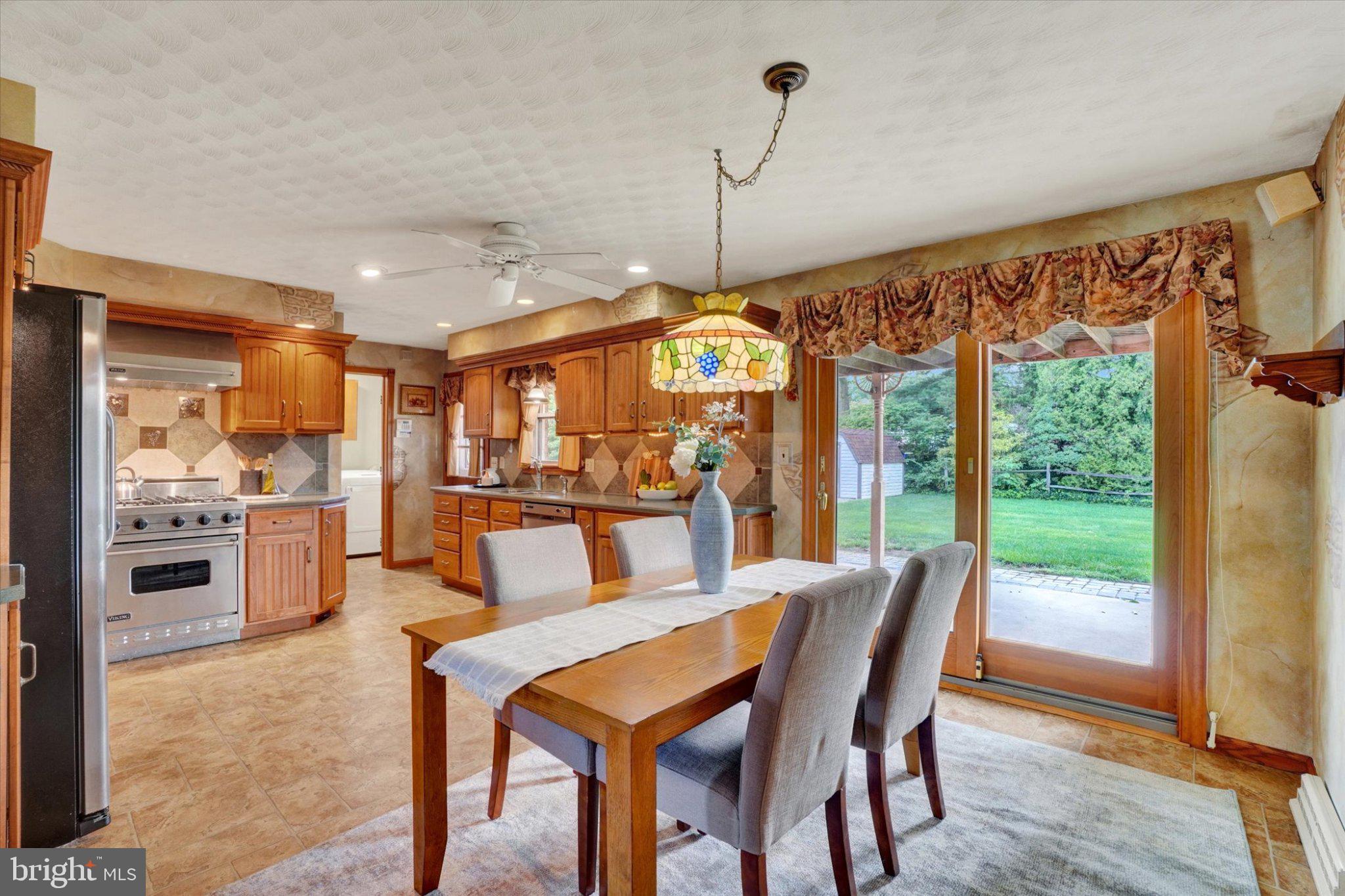 2319 Redwood Road York, PA 17408 - Photo 10 of 26 Gallery Image 10
