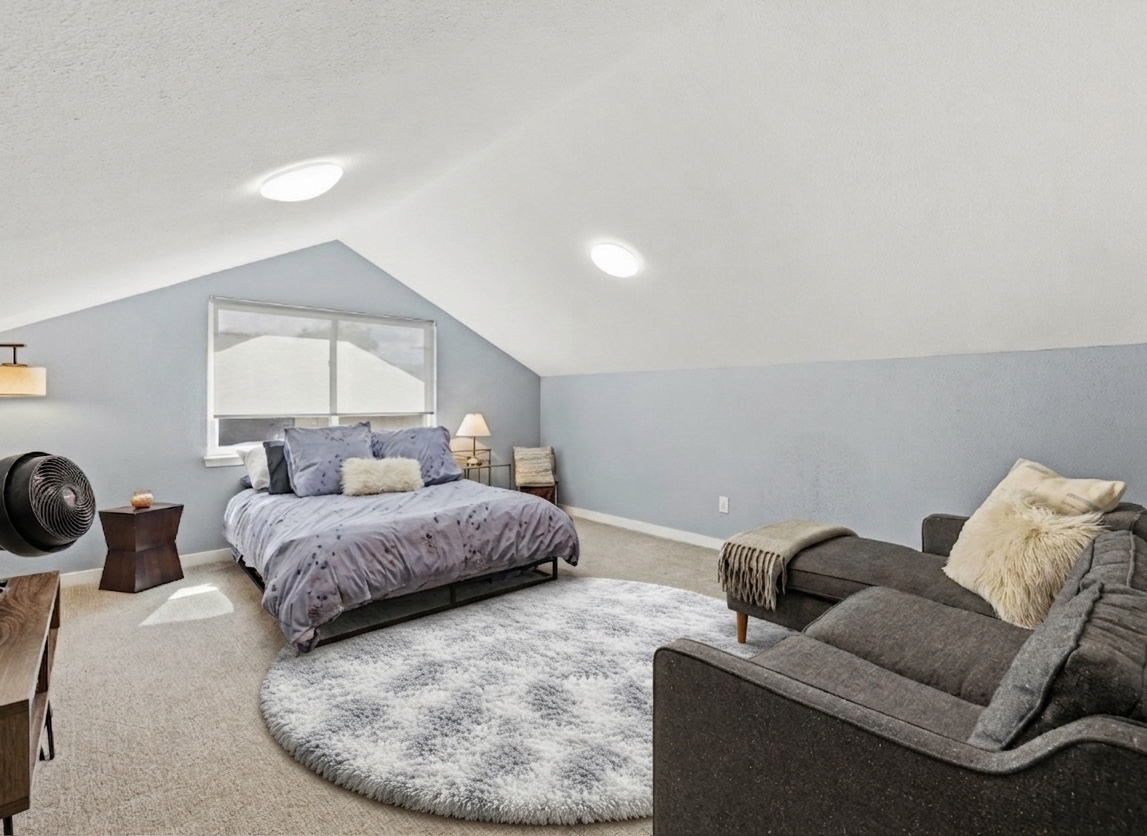 658 Mairo Street Austin, TX 78748 - Photo 31 of 40 Upstairs Bonus bedroom or flex space. Sloped ceilings and sun-filled skylights create an airy bedroom retreat.