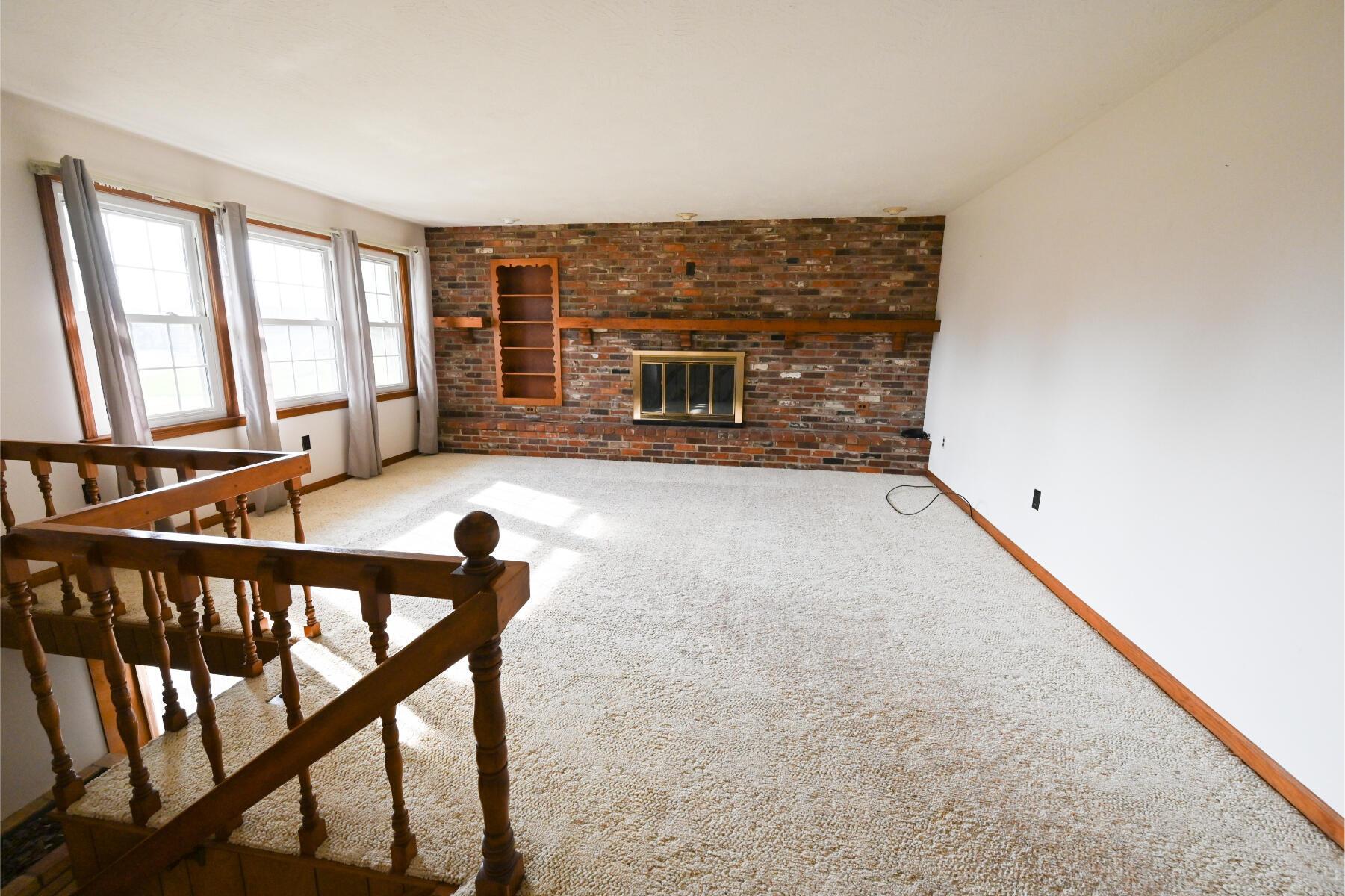 101 Avalon Road Mount Vernon, OH 43050 - Photo 5 of 29 Living