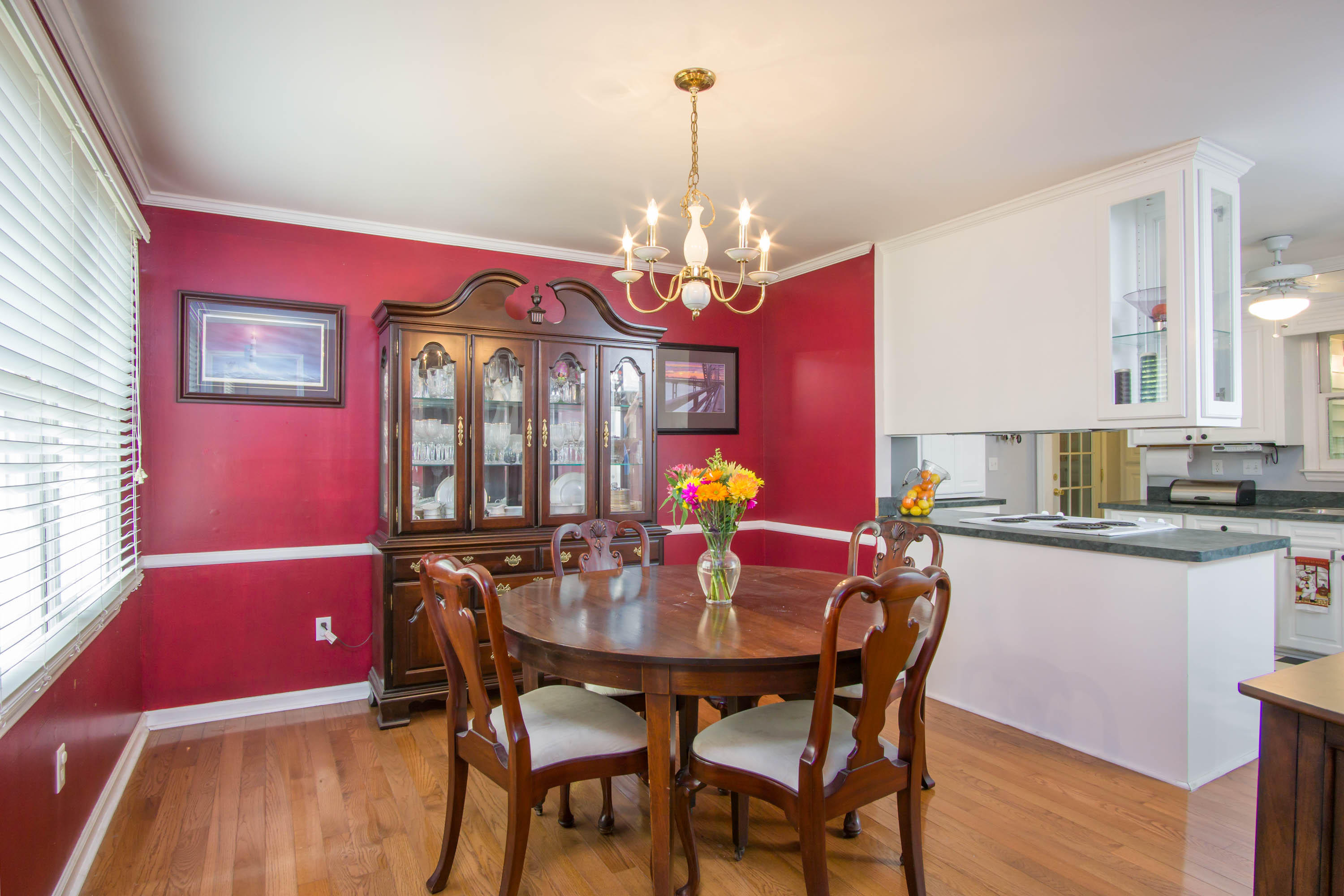 950 Orange Grove Road Charleston, SC 29407 - Photo 6 of 18 Dining room & kitchen