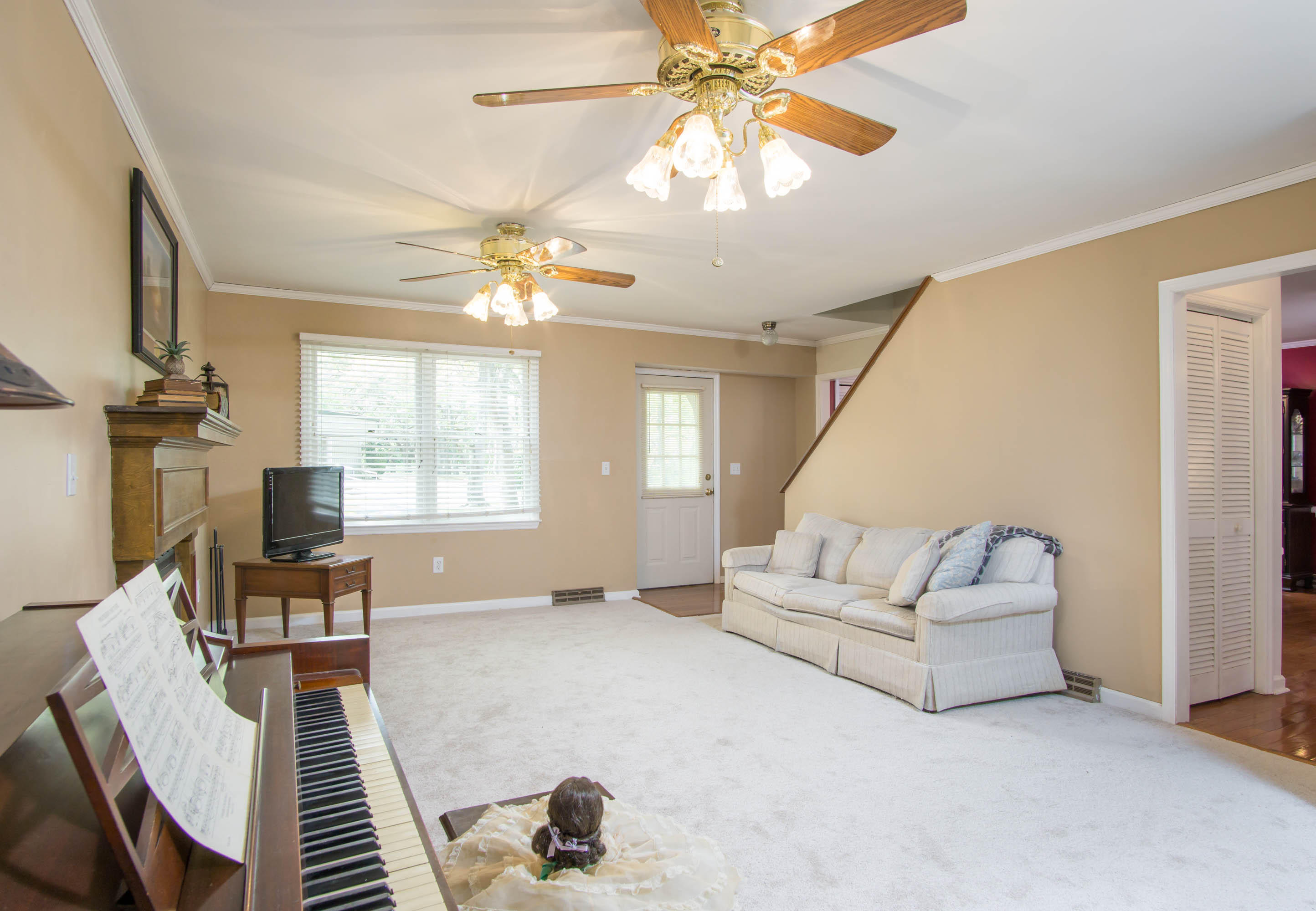 950 Orange Grove Road Charleston, SC 29407 - Photo 10 of 18 Living room