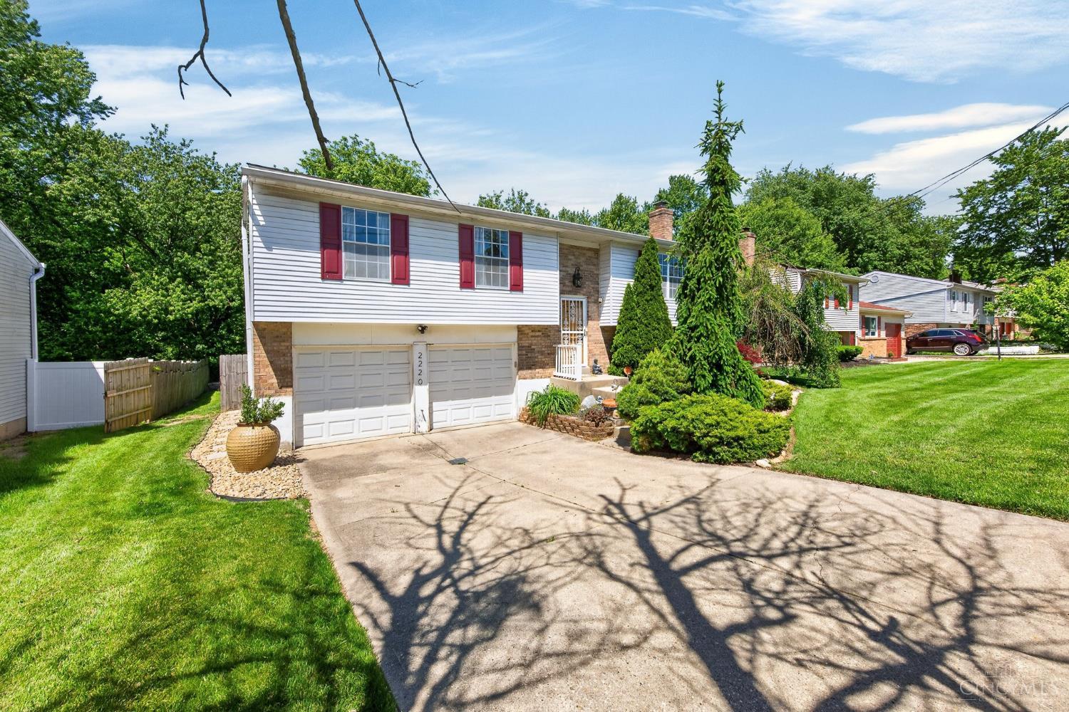 2220 Miles Road Cincinnati, OH 45231 - Photo 4 of 53