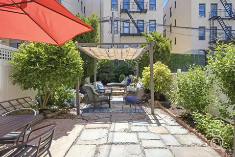 $1,750,000 | 21-41 24th Street | Astoria