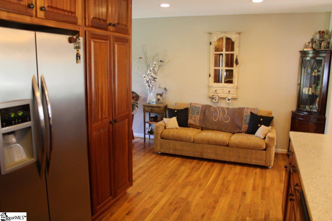 60 St Albans School Road Piedmont, SC 29673 - Photo 4 of 36 Gallery Image 4