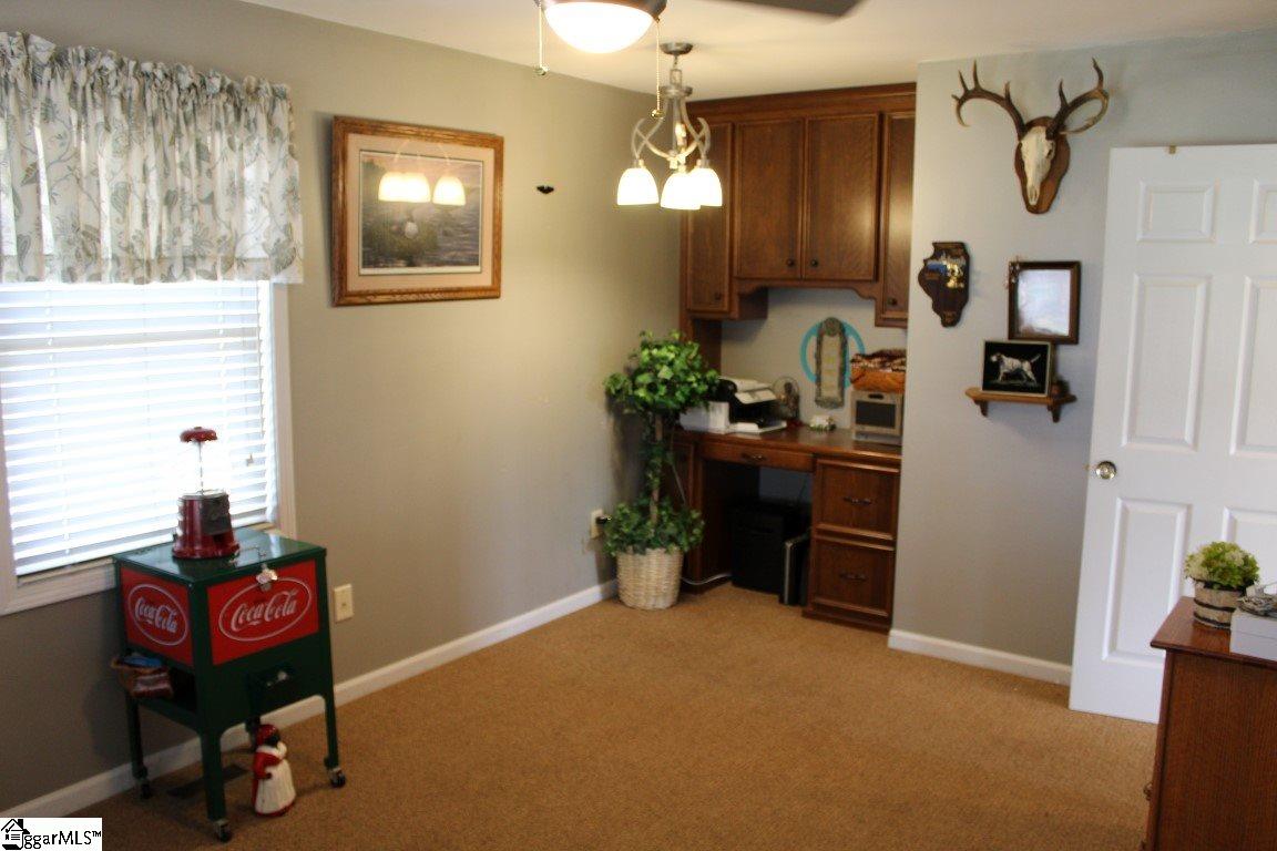 60 St Albans School Road Piedmont, SC 29673 - Photo 10 of 36 Gallery Image 10