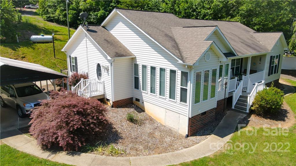 6033 Bollinger Loop Morganton, NC 28655 - Photo 3 of 28 Gallery Image 3