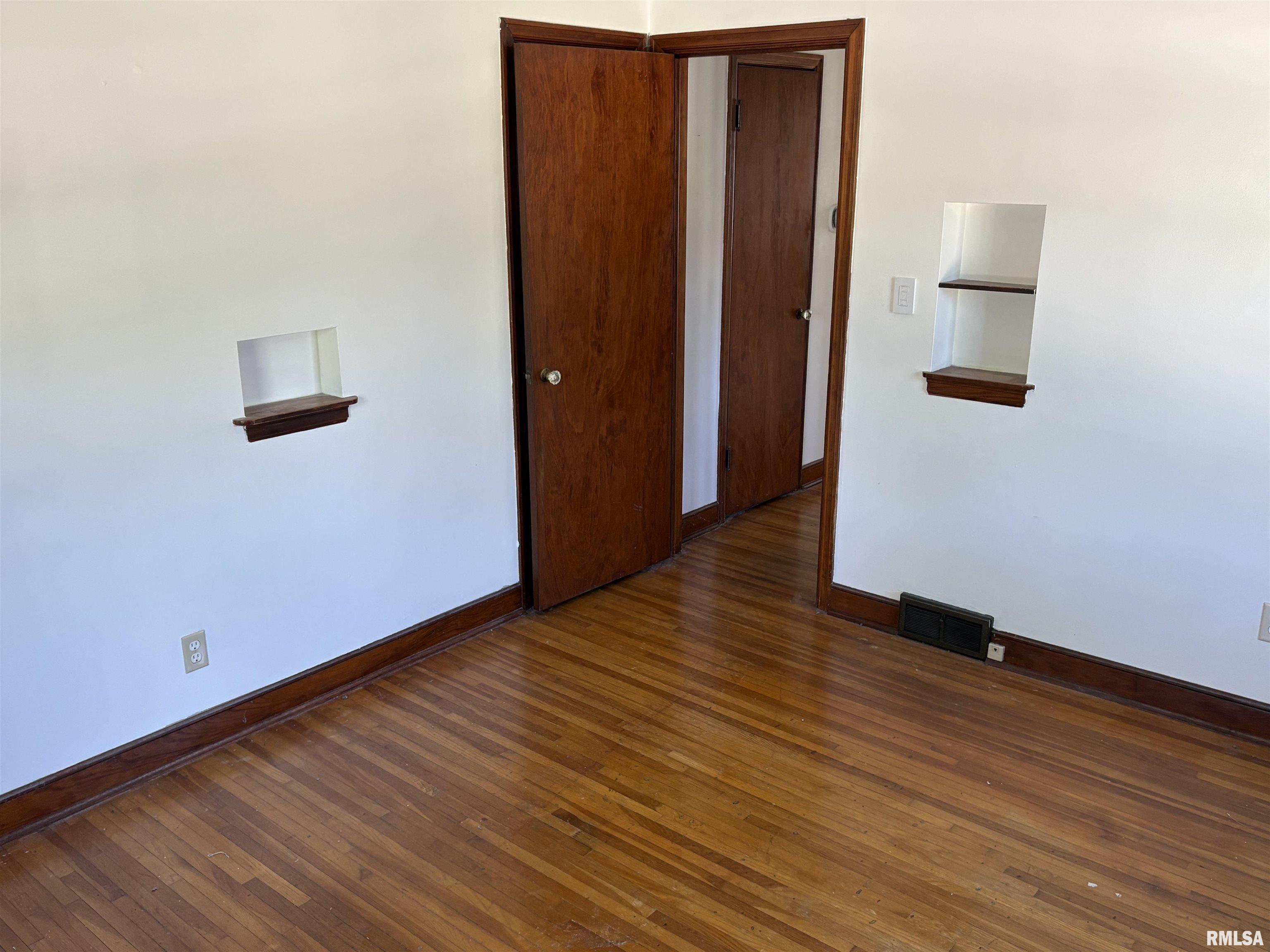 823 Normal Avenue Normal, IL 61761 - Photo 17 of 40