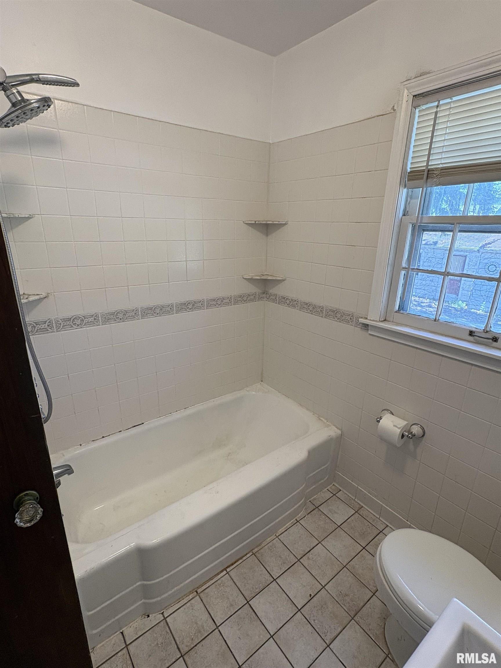 823 Normal Avenue Normal, IL 61761 - Photo 20 of 40