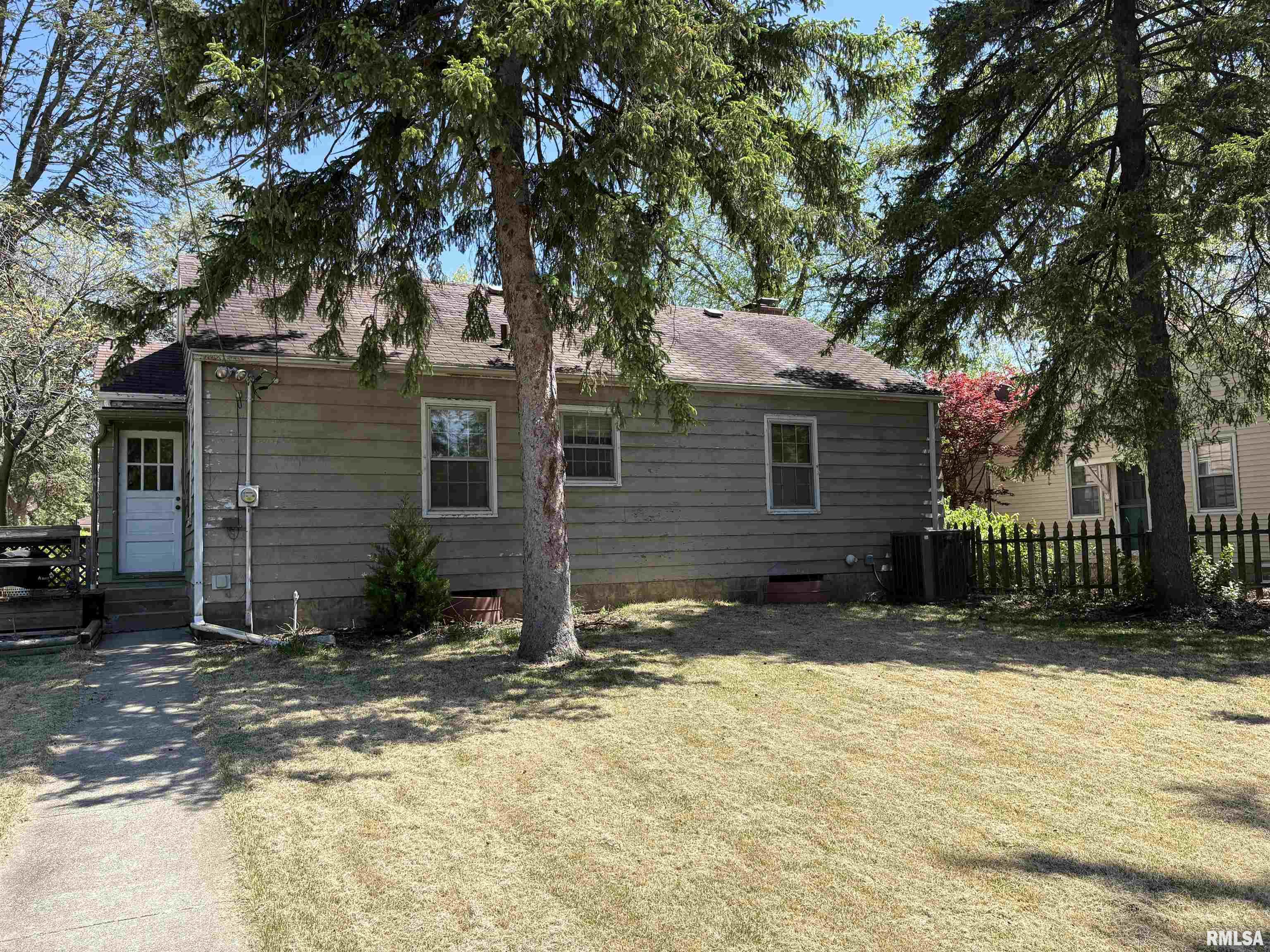 823 Normal Avenue Normal, IL 61761 - Photo 34 of 40