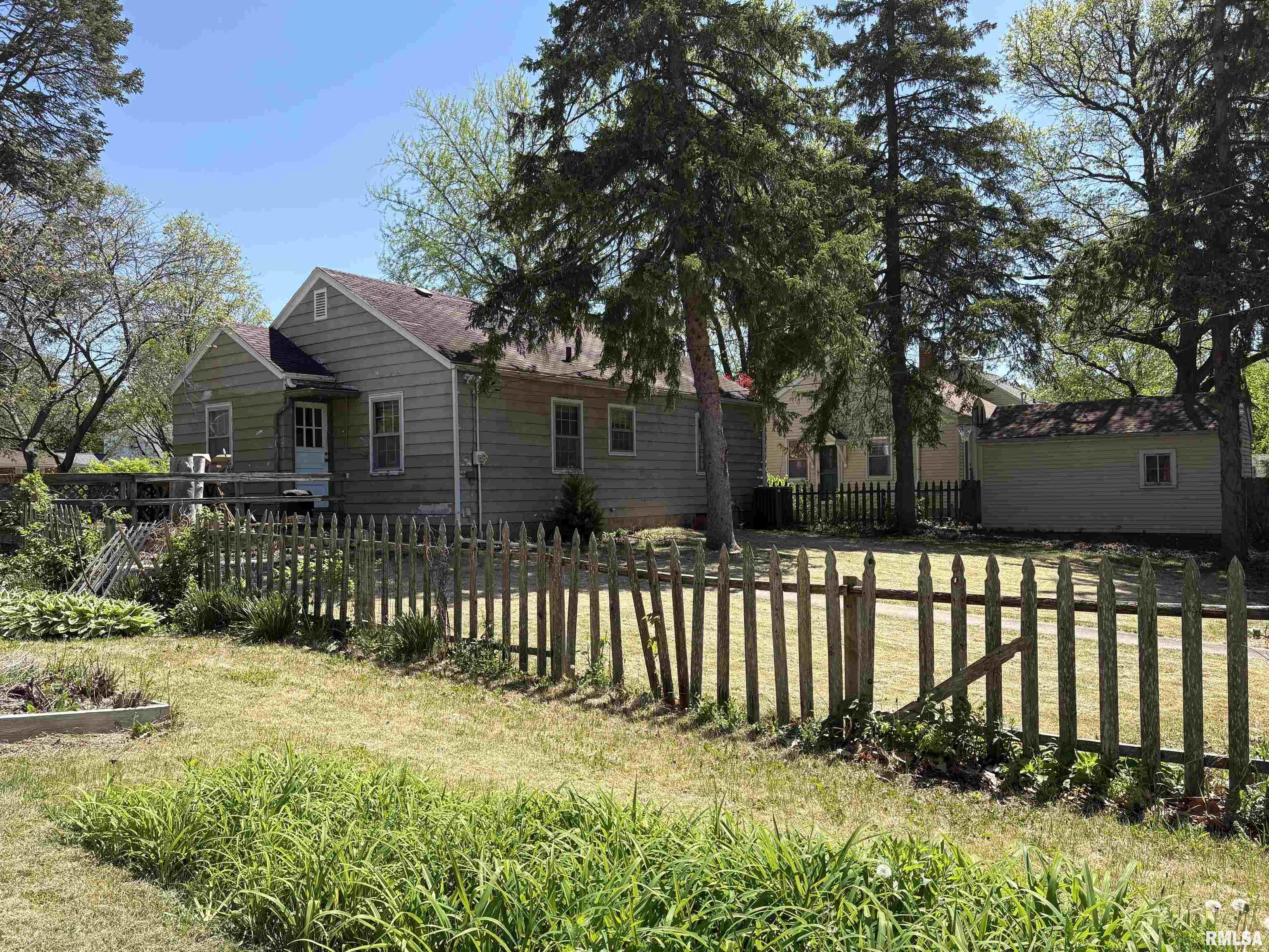 823 Normal Avenue Normal, IL 61761 - Photo 36 of 40