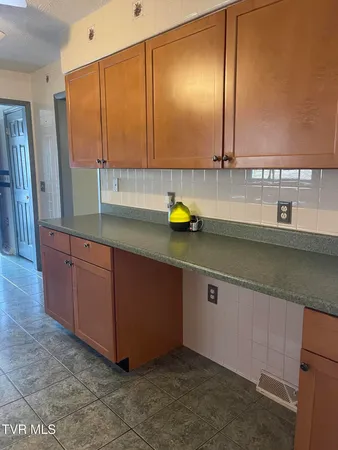 $185,000 | 1977 Combs Rdg Road, Honaker, VA 24260