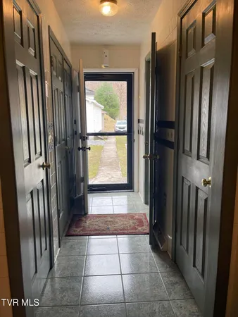 $185,000 | 1977 Combs Rdg Road, Honaker, VA 24260