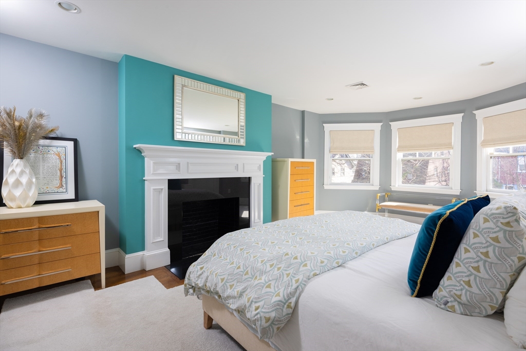 65 Griggs Road Brookline, MA 02446 - Photo 7 of 18 Gallery Image 7