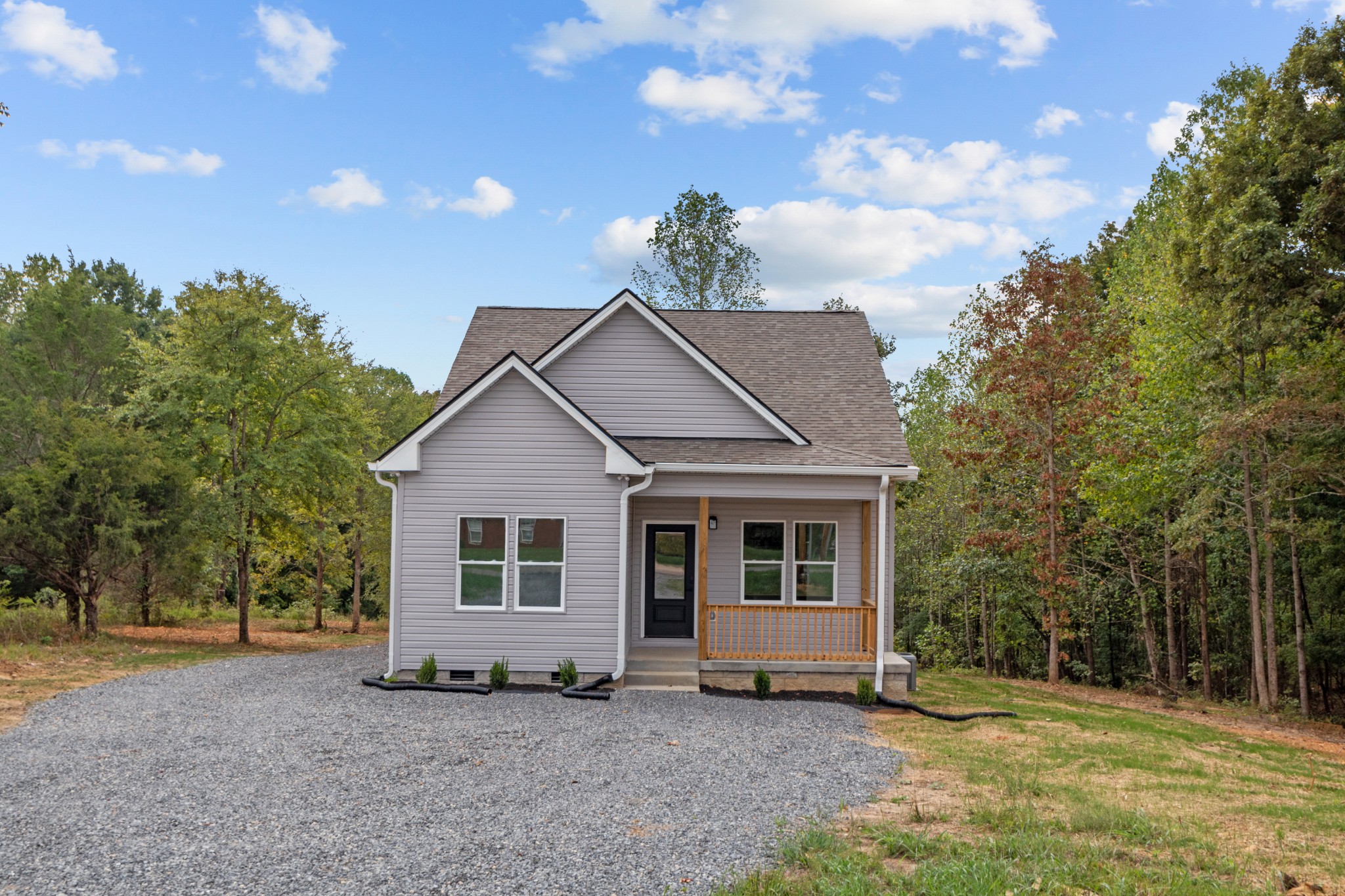 1022 Promise Land Road Charlotte, TN 37036 - Photo 1 of 24 Gallery Image 1