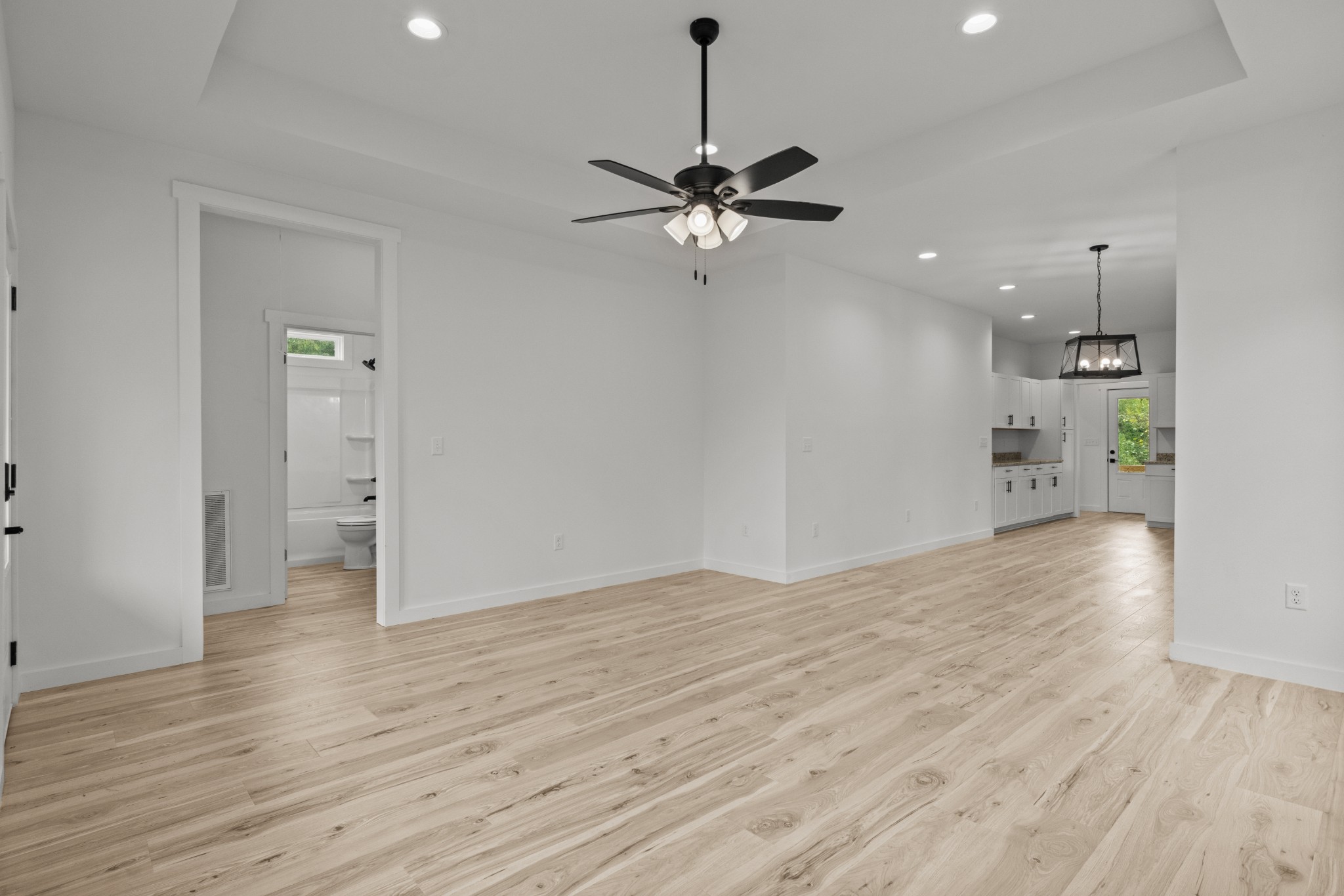 1022 Promise Land Road Charlotte, TN 37036 - Photo 7 of 24 Gallery Image 7