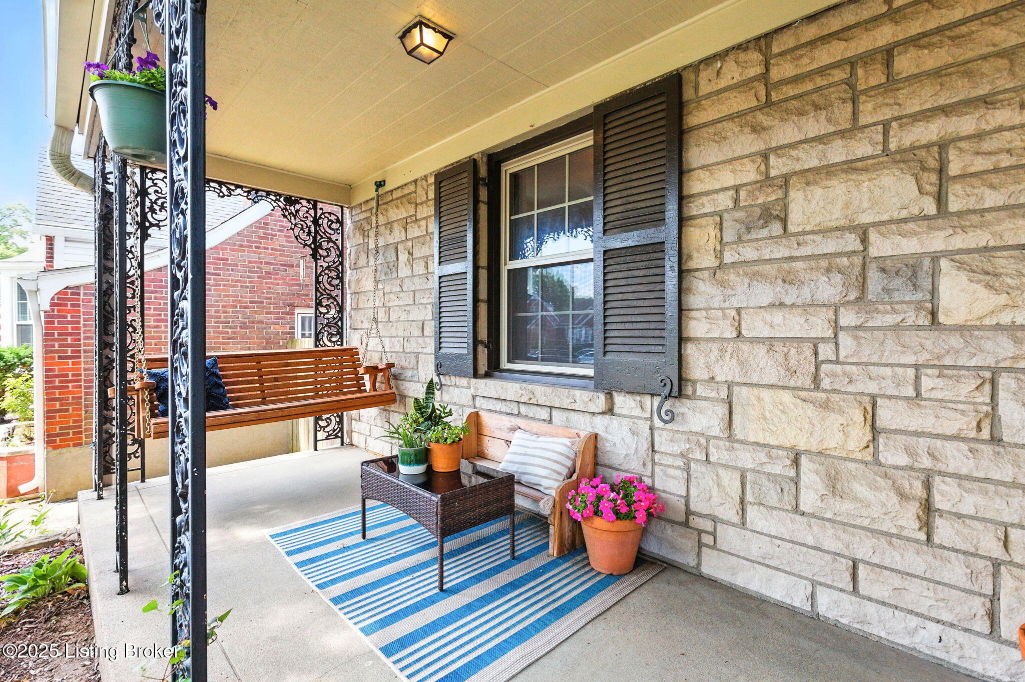 1015 Greenleaf Road Louisville, KY 40213 - Photo 4 of 60 1015 Greenleaf Rd-1616