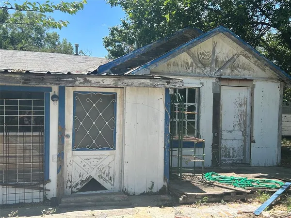 $35,000 | 209-203 West Church Street, Olney, TX 76374