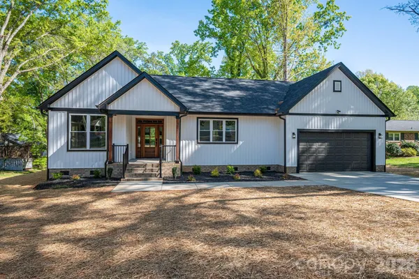 $399,900 | 110 Johnson Lane, Cherryville, NC 28021