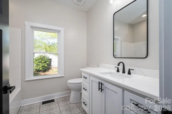 $399,900 | 110 Johnson Lane, Cherryville, NC 28021