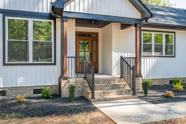 $399,900 | 110 Johnson Lane, Cherryville, NC 28021