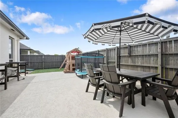 $4,000 | 17363 Fox Glove Avenue, Prairieville, LA 70769