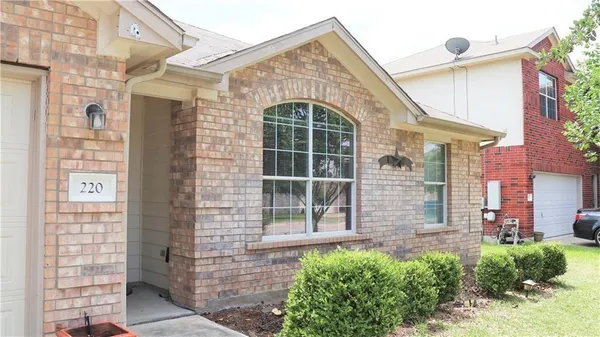 $2,100 | 220 Gainer Drive, Hutto, TX 78634