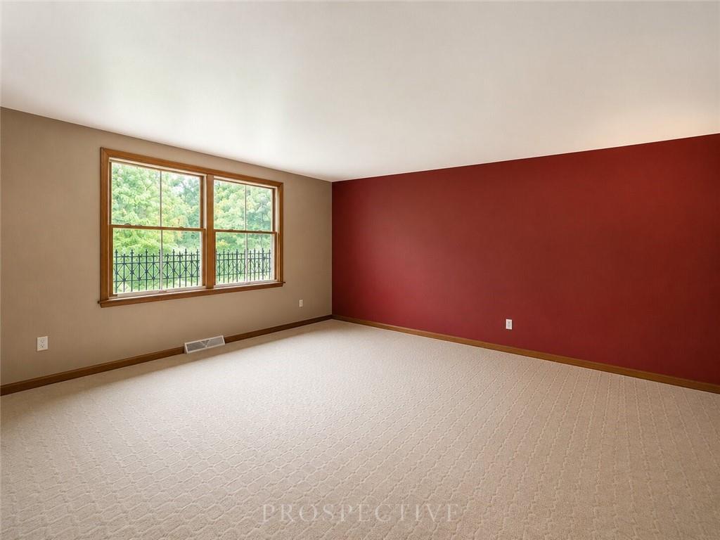198 Myers Road Vandergrift, PA 15690 - Photo 4 of 50