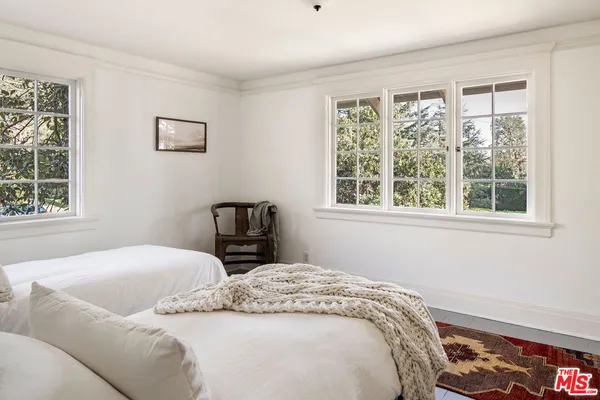 $2,499,000 | 2107 Santa Rosa Avenue, Altadena, CA 91001