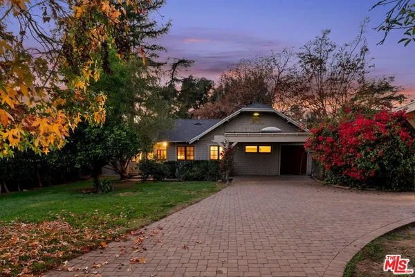 $2,499,000 | 2107 Santa Rosa Avenue, Altadena, CA 91001