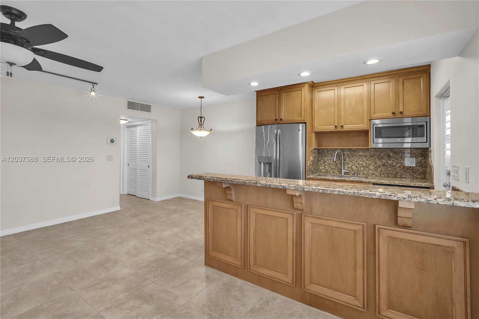 901 South Surf Road, Unit 506 Hollywood, FL 33019 - Photo 12 of 36