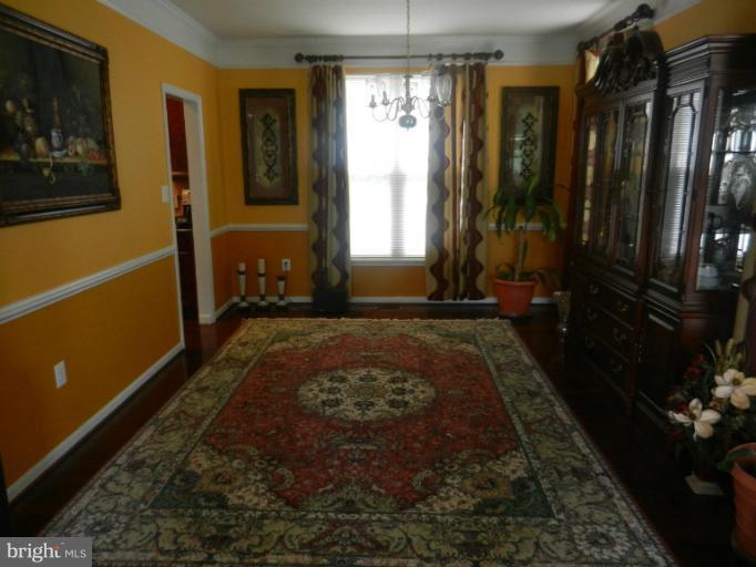 2312 Manor Spring Terrace Silver Spring, MD 20906 - Photo 13 of 29 Dining Room