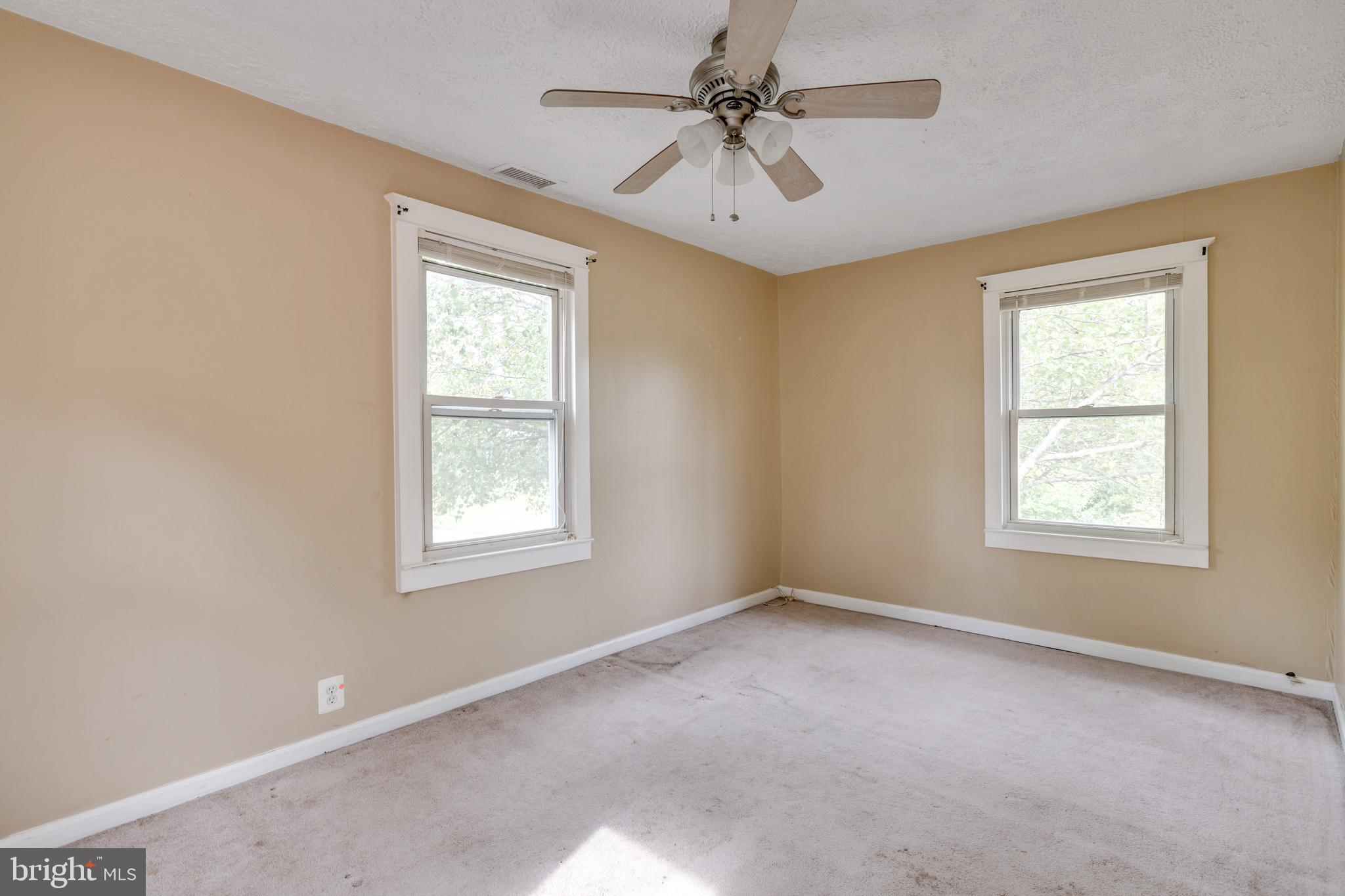 3259 Old Catlett Road Catlett, VA 20119 - Photo 13 of 23 upstairs bedroom 1