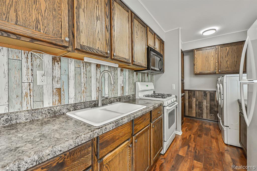 1539 Grove Road Ypsilanti, MI 48198 - Photo 14 of 39 Gallery Image 14