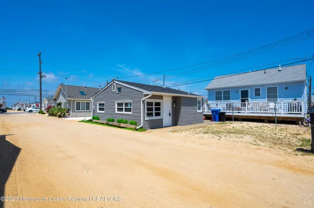 $449,900 | 34 East Crane Way, Lavallette, NJ 08735