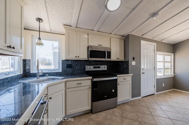 $449,900 | 34 East Crane Way, Lavallette, NJ 08735