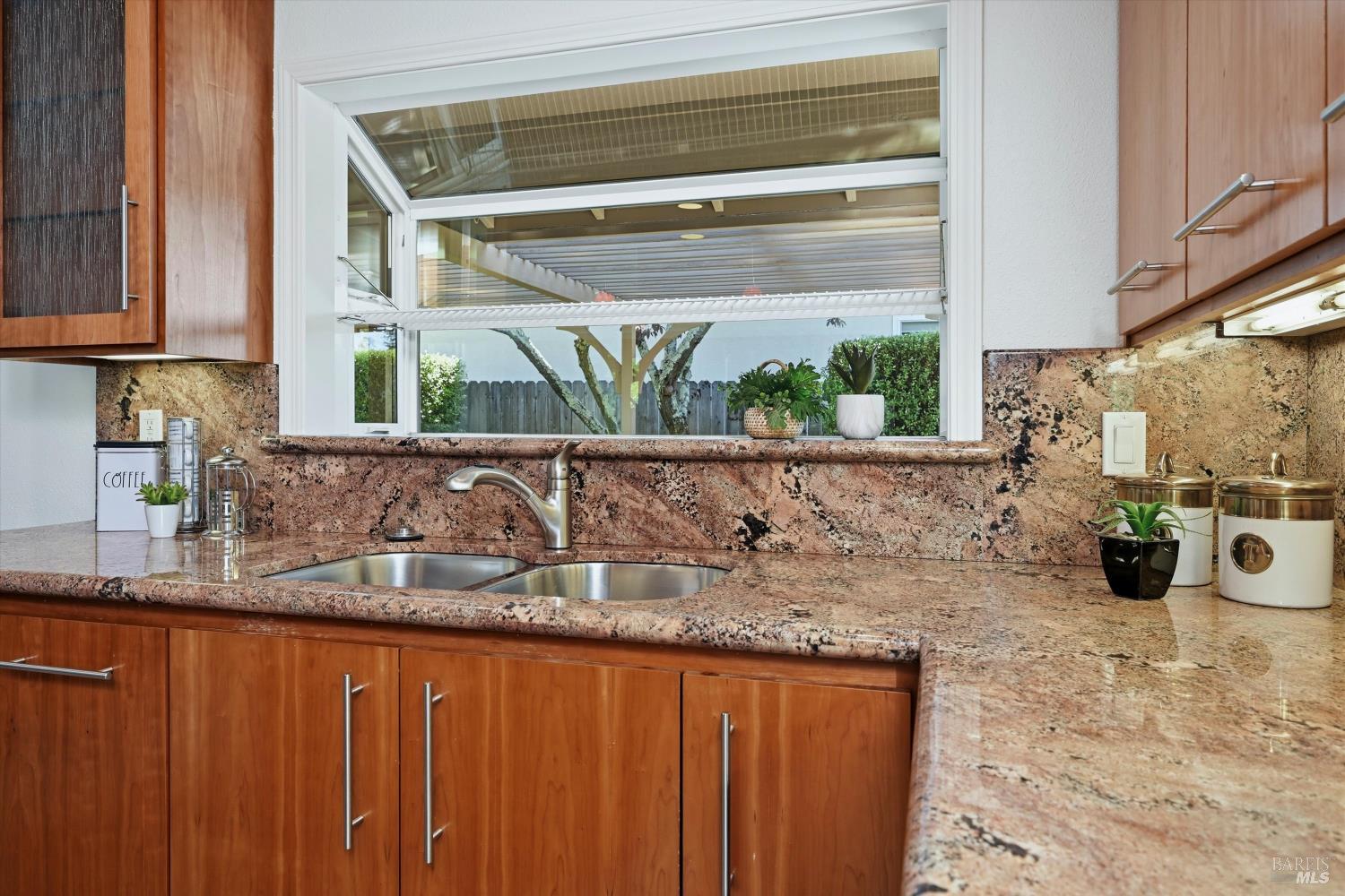 2 Oakhurst Place Santa Rosa, CA 95409 - Photo 13 of 35 Gallery Image 13