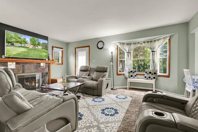 $399,900 | 4100 West Edgerton Avenue, Greenfield, WI 53221