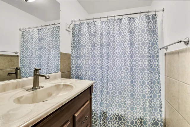 $399,900 | 4100 West Edgerton Avenue, Greenfield, WI 53221