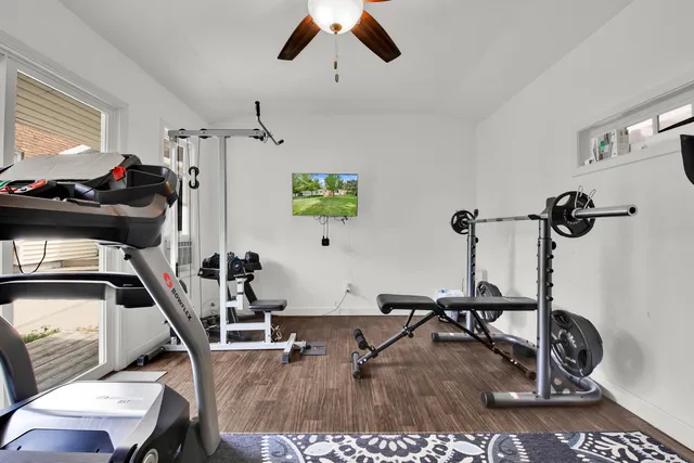 $399,900 | 4100 West Edgerton Avenue, Greenfield, WI 53221