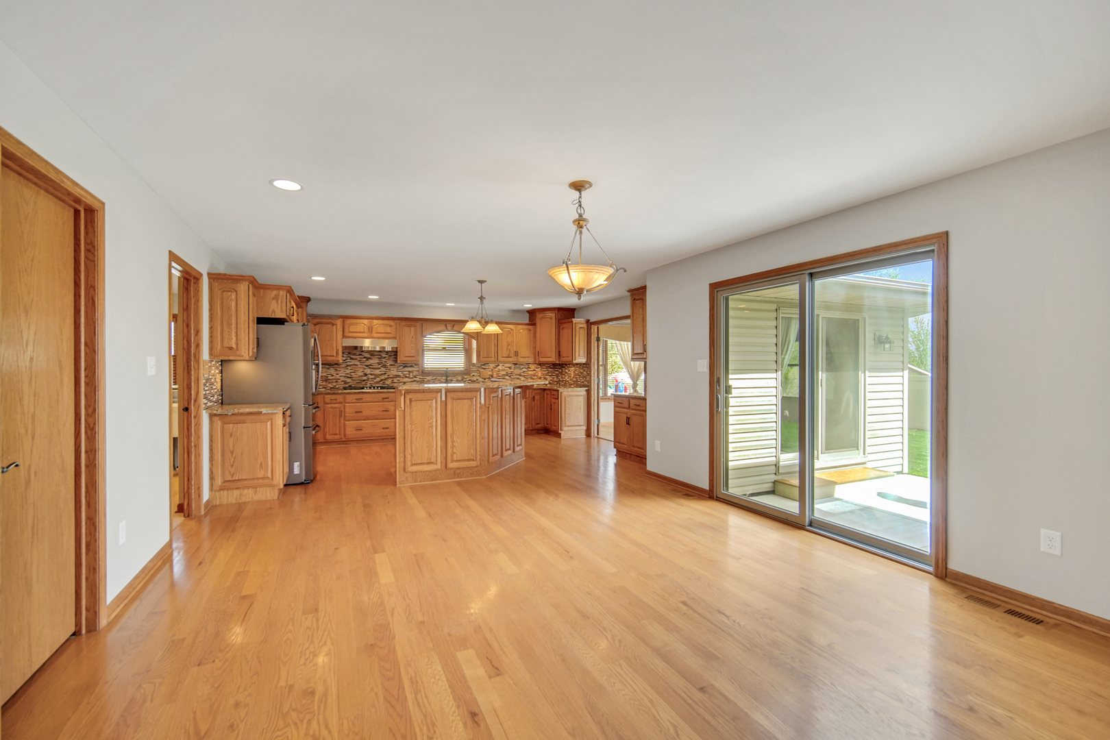 1850 Robert Drive Bourbonnais, IL 60914 - Photo 7 of 33