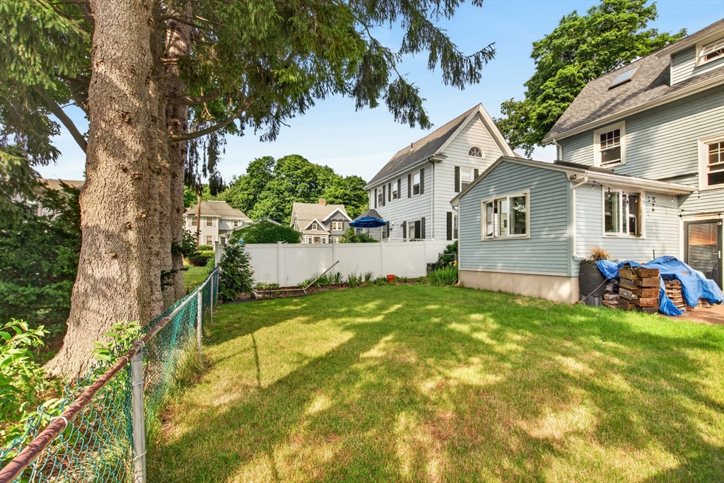 18 Sturtevant Street Beverly, MA 01915 - Photo 10 of 18