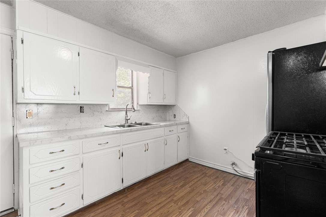 704 4th Street Eddy, TX 76524 - Photo 16 of 26