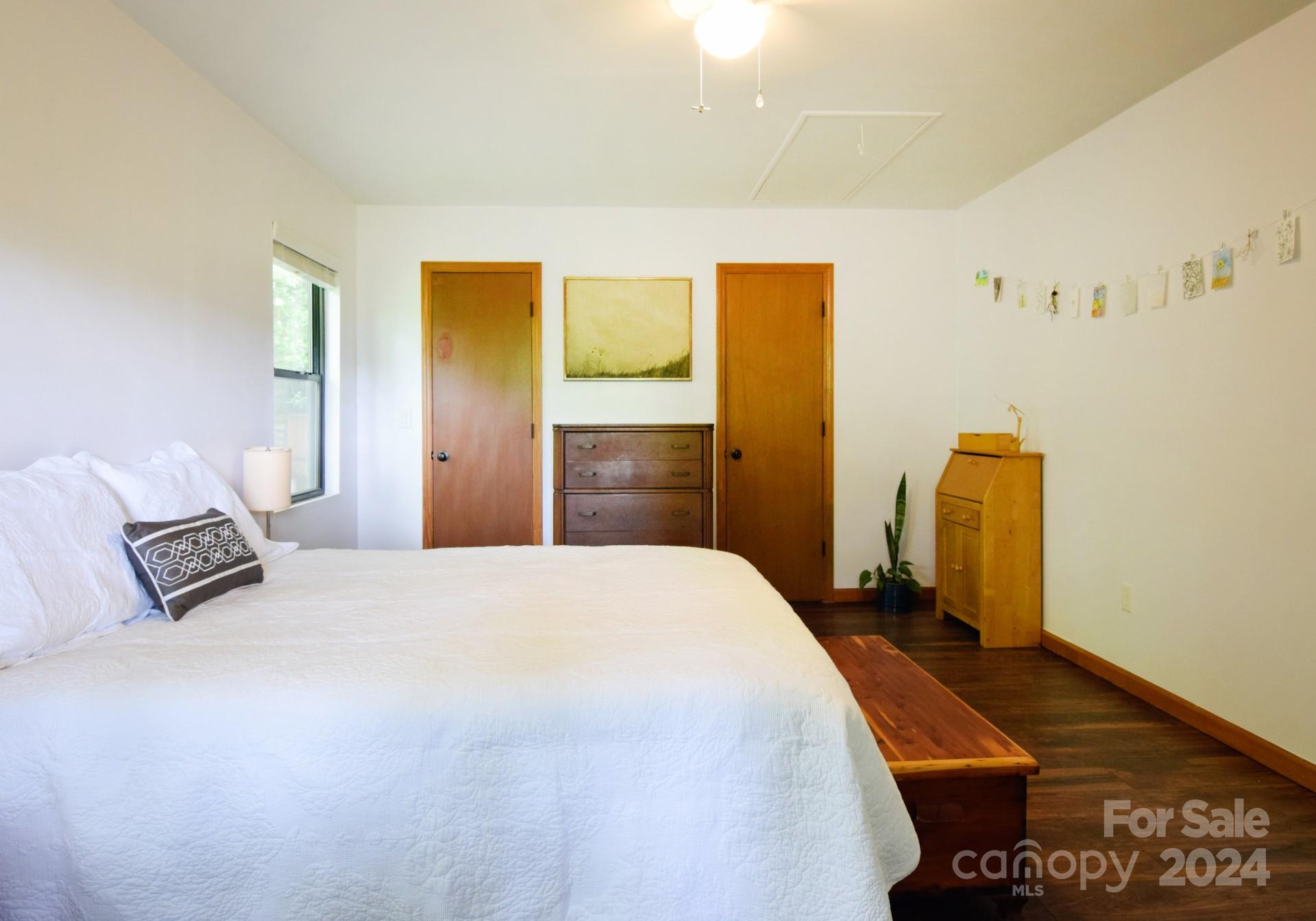 939 Timbuktu Road Sylva, NC 28779 - Photo 12 of 27 Gallery Image 12